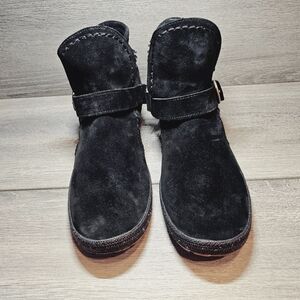 UGG Black Suede Leather Ankle Boots Fringe Tribal Mocassins Women 11